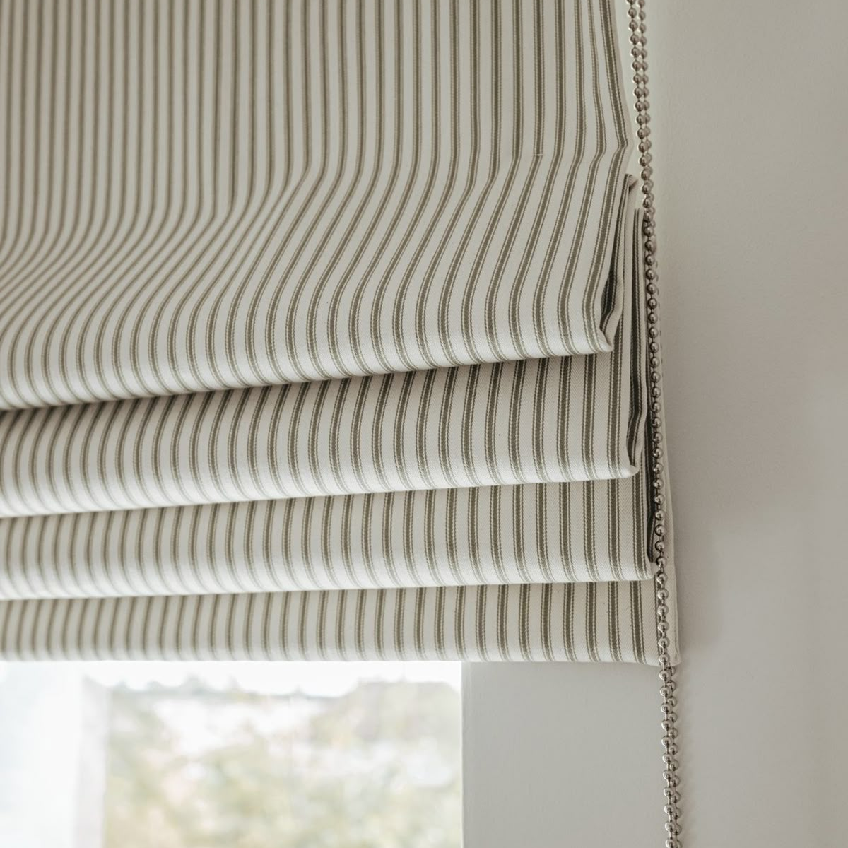 blackout roman blinds